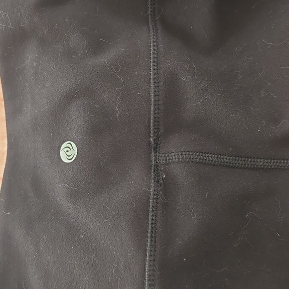 Apana xl black legging 21" crop - Picture 5 of 8